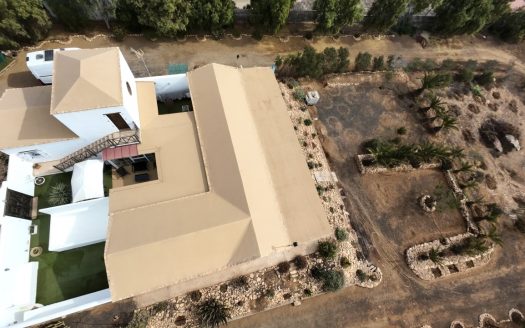 Fuerteventura – Tuineje – Große Finca im Landhausstil – mit Pool – 3 Schlafzimmer – 3 Badezimmer – Schön angelegter Obstgarten