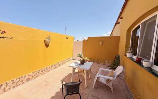 Fuerteventura – Costa Calma – Tolles 2-Schlafzimmer Reihenhaus mit großer Sonnenterrasse und großzügigen Hobbyraum