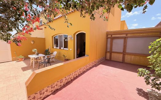 Fuerteventura – Costa Calma – Tolles 2-Schlafzimmer Reihenhaus mit großer Sonnenterrasse und großzügigen Hobbyraum