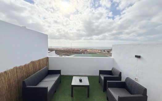 Fuerteventura – Caleta de Fuste – 2 schöne renovierte Apartments in einer Einheit mit Meerblick und Gemeinschaftspool