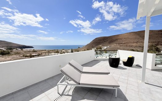 Fuerteventura – Exklusives Penthouse in Giniginamar mit traumhaftem Meerblick – 3 Schlafzimmer – Fahrstuhl bis in die Immobilie – Gemeinschaftspool