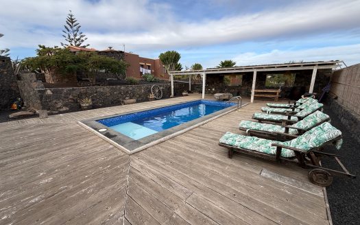 Fuerteventura – La Fuentita (Nähe Gran Tarajal) – Rustikale Natursteinfinca mit Pool – Einliegerapartment – Pferdekoppel