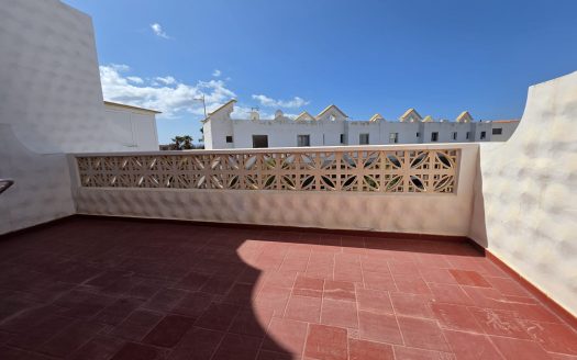 Fuerteventura – Costa Calma – Tolle 2 Schlafzimmer Wohnung im Stadtzentrum mit geräumiger Garage und Terrasse